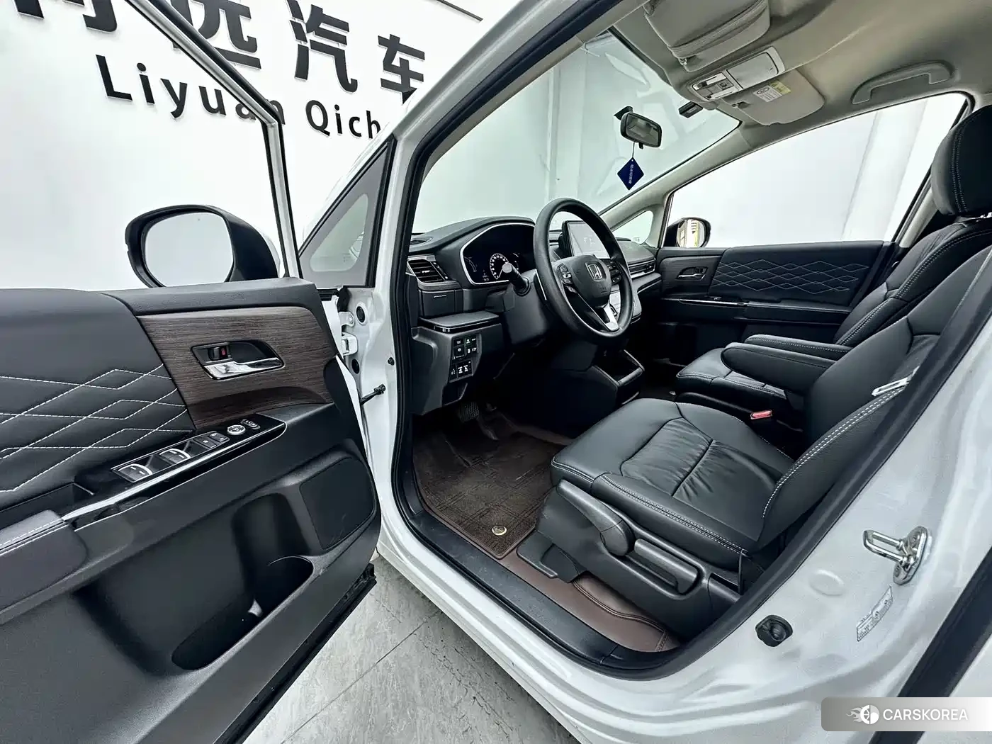 Honda Odyssey id 4576865 из Китая 14