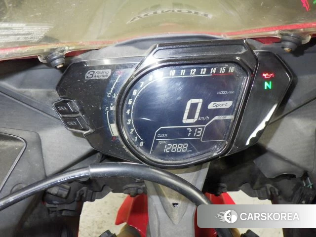Honda CBR250RR id 4184408 из Японии 20