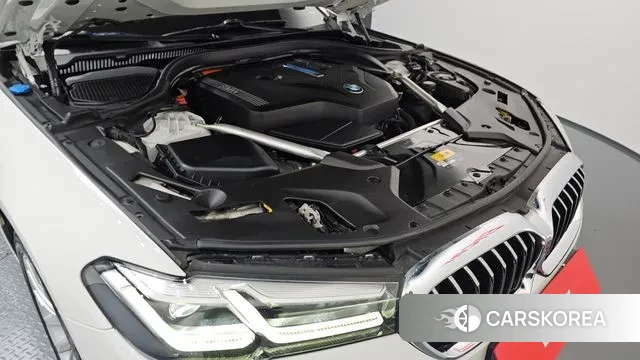 BMW 5 Series (G30) id 3362003 из Кореи 16