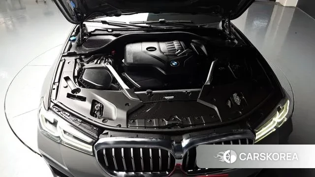 BMW 5 Series (G30) id 3037044 из Кореи 16