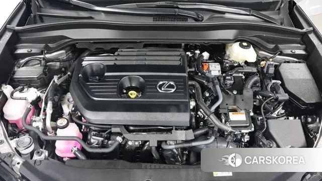 Lexus UX300h id 3316319 из Кореи 12