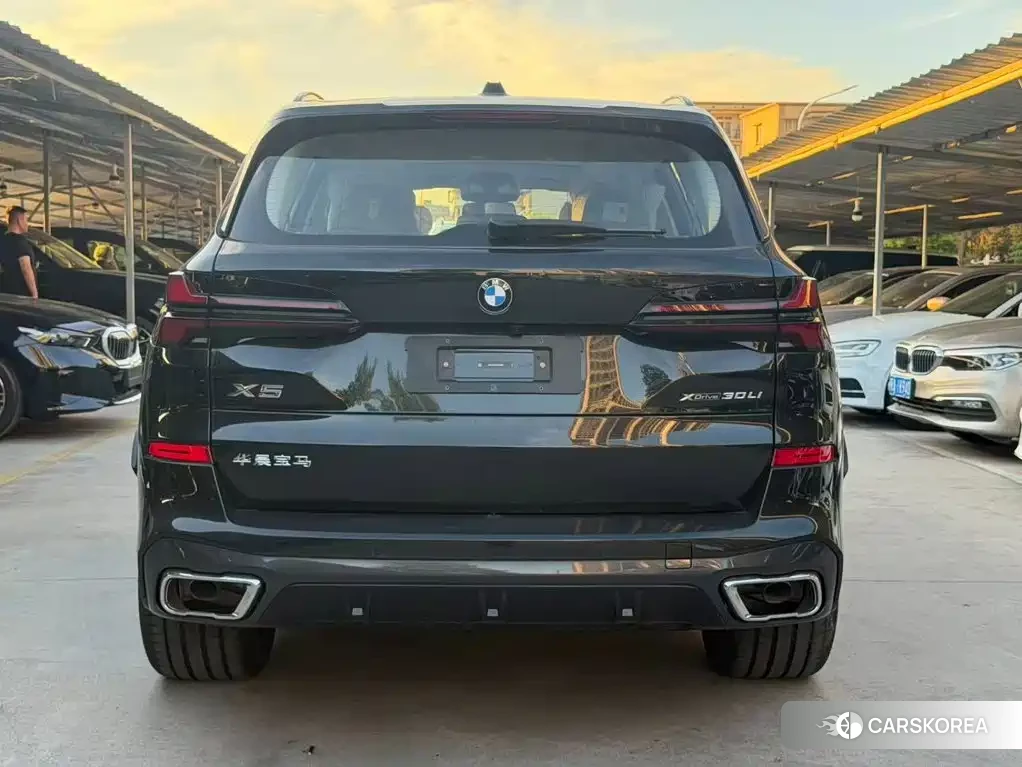 BMW X5 id 4686099 из Китая 27
