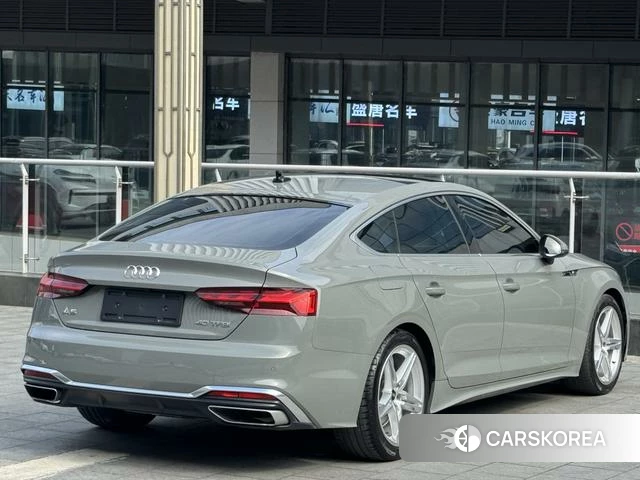 Audi A5 2022 Темно-серый из Китая, фото 6