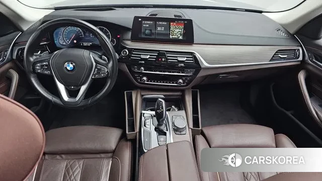 BMW 5 Series (G30) id 3531268 из Кореи 16