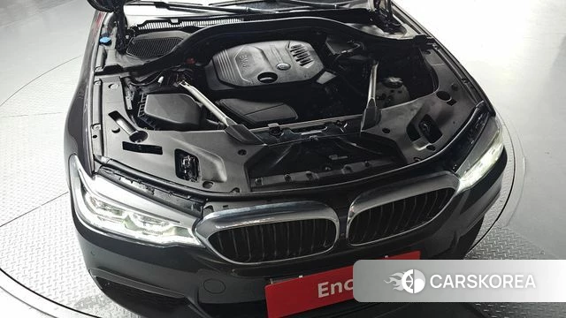 BMW 5 Series (G30) id 4384986 из Кореи 29