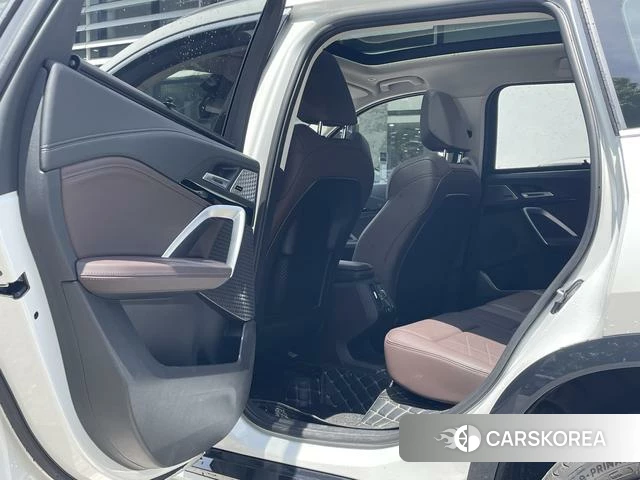 BMW X1 id 4365720 из Китая 10