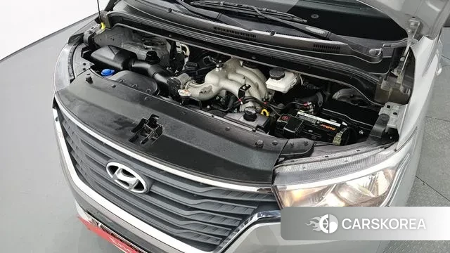 Hyundai The New Grand Starex id 3039017 из Кореи 16