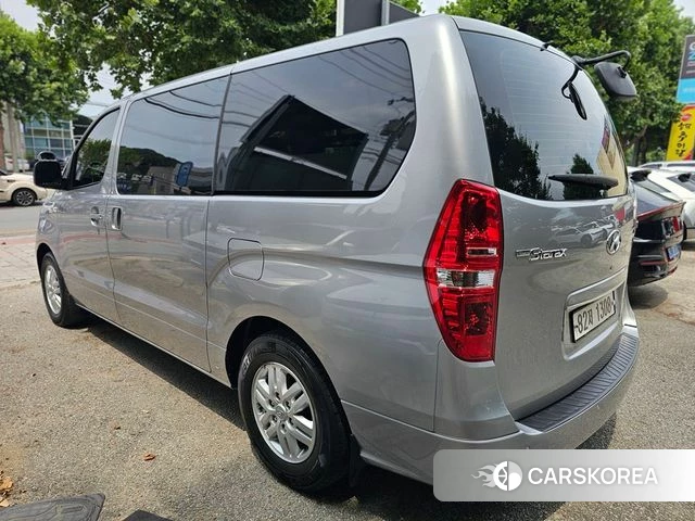 Hyundai The New Grand Starex id 4546897 из Кореи 16