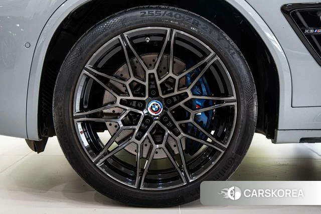BMW X3 M 2023 Серебристо-серый из Китая, фото 6