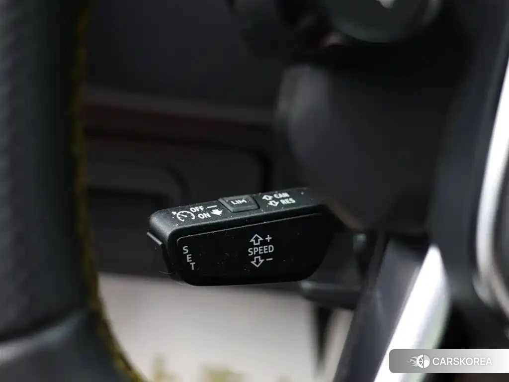Audi A7L id 4539067 из Китая 26