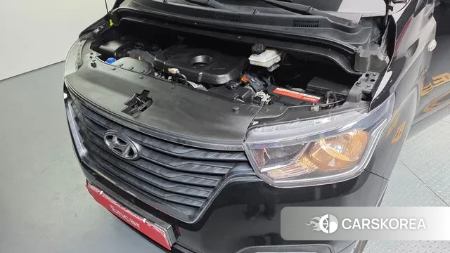 Hyundai The New Grand Starex id 3698224 из Кореи 16