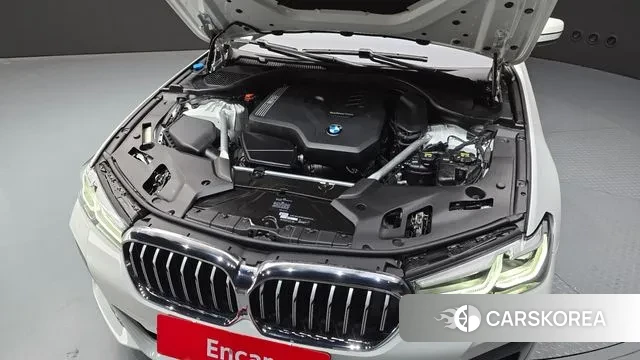 BMW 5 Series (G30) id 2931968 из Кореи 16