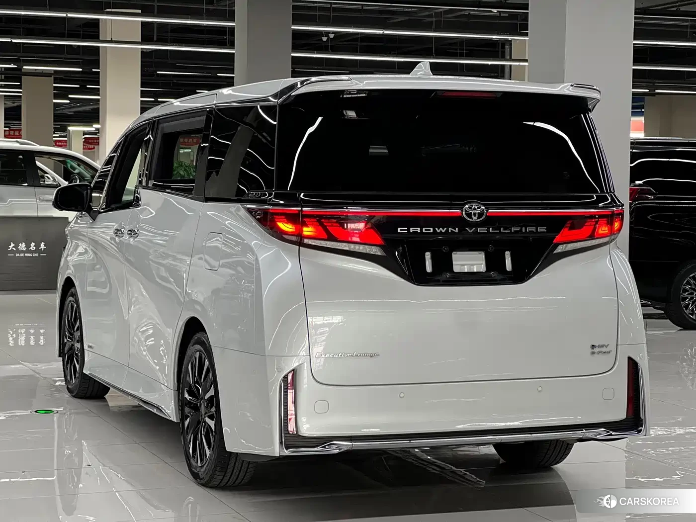 Toyota Vellfire id 4601836 из Китая 22