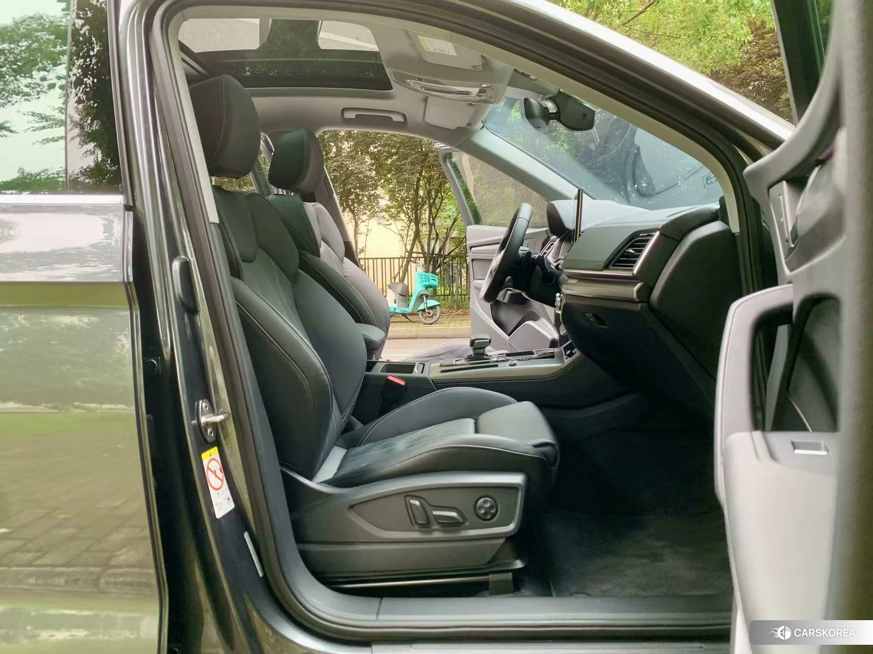 Audi Q5L id 4486360 из Китая 15