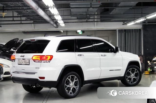 Jeep Grand Cherokee id 3955469 из Кореи 16