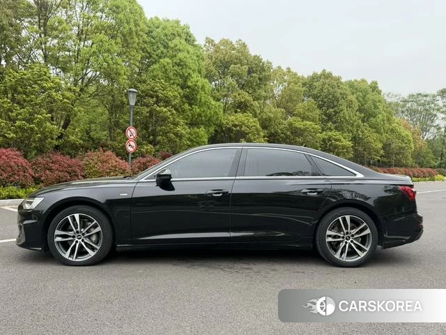 Audi A6L id 4209282 из Китая 14