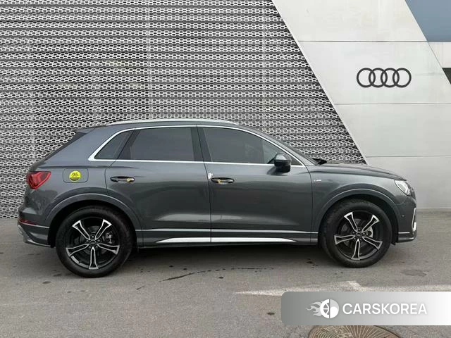 Audi Q3 2022 Серебристо-серый из Китая, фото 6