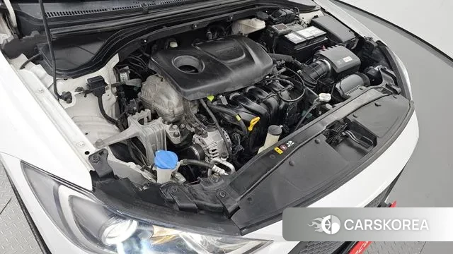 Hyundai Avante AD id 3085749 из Кореи 16