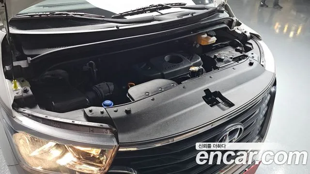 Hyundai The New Grand Starex id 2475655 из Кореи 16