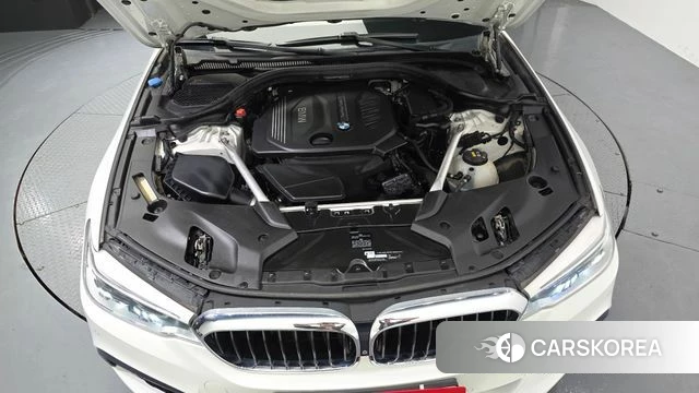 BMW 5 Series (G30) id 4652257 из Кореи 16