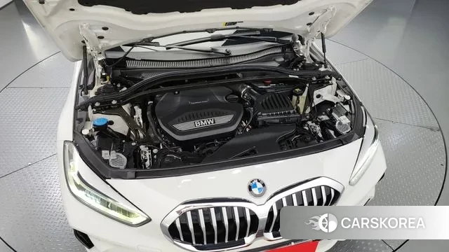 BMW 1 Series (F40) id 3013342 из Кореи 16