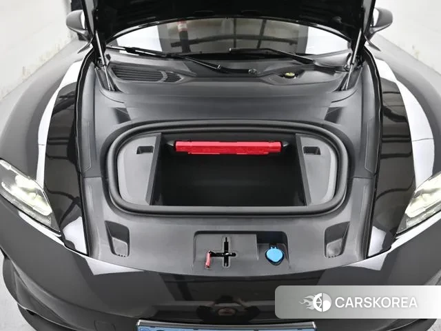 Porsche Taycan id 3751014 из Кореи 16