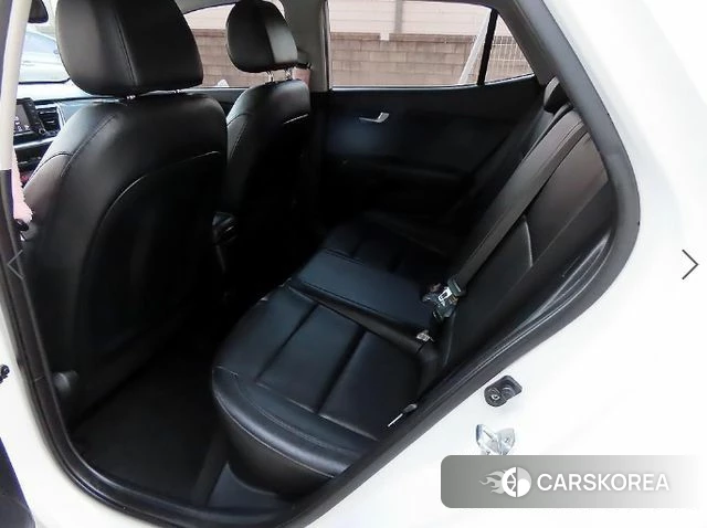 Kia Stonic id 3867154 из Кореи 16