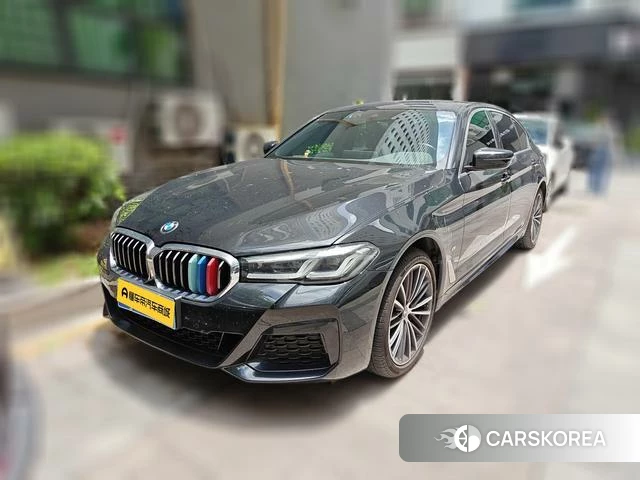 BMW 5 series 2023 Черный из Китая, фото 6