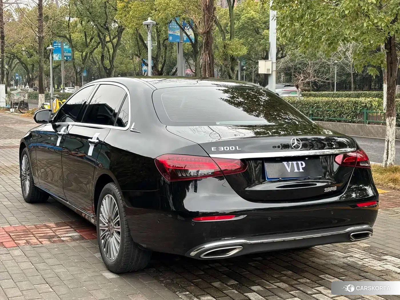 Mercedes-Benz E-Class id 4539316 из Китая 13