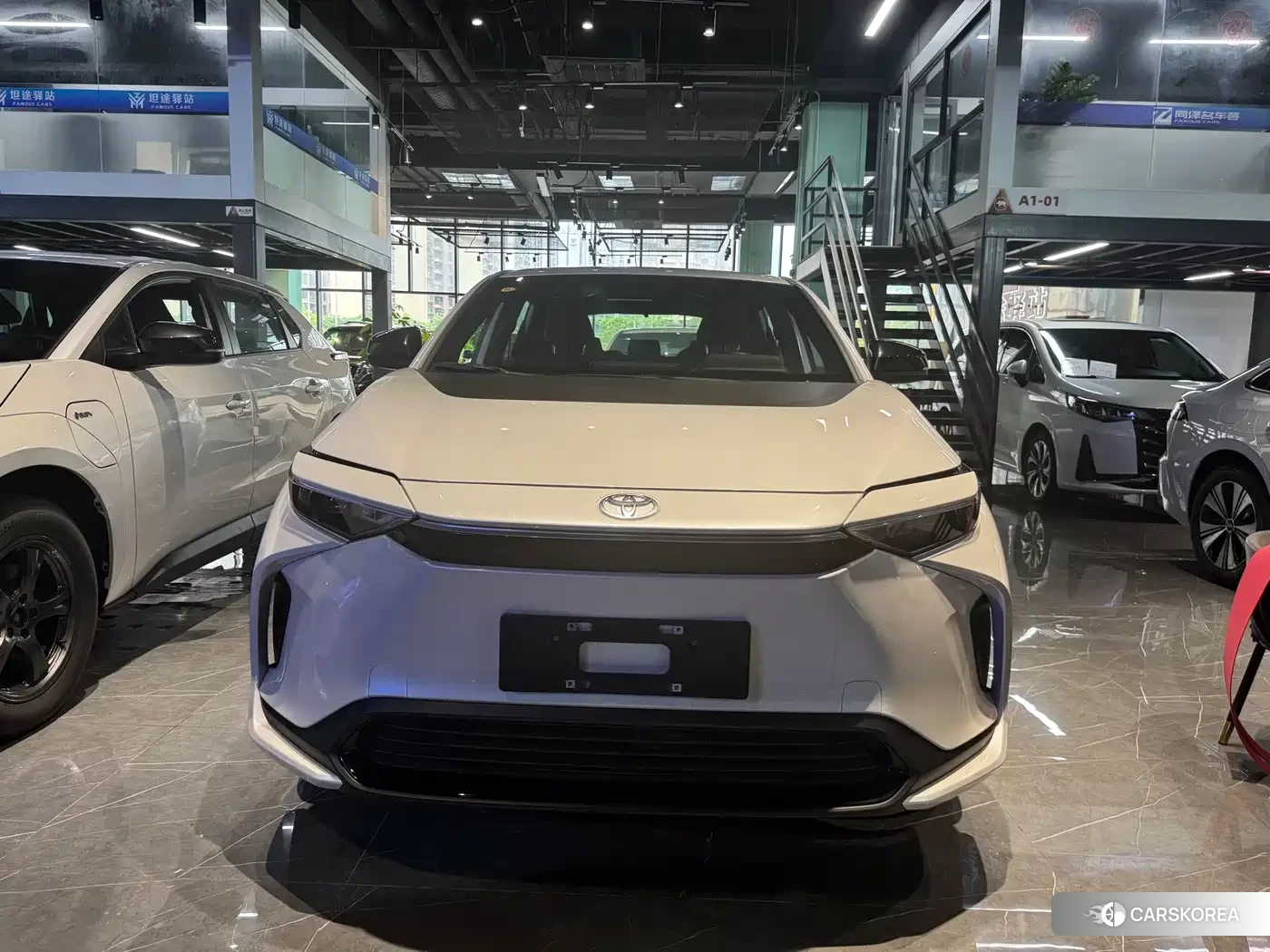 Toyota bZ4X 2026 Белый из Китая, фото 6