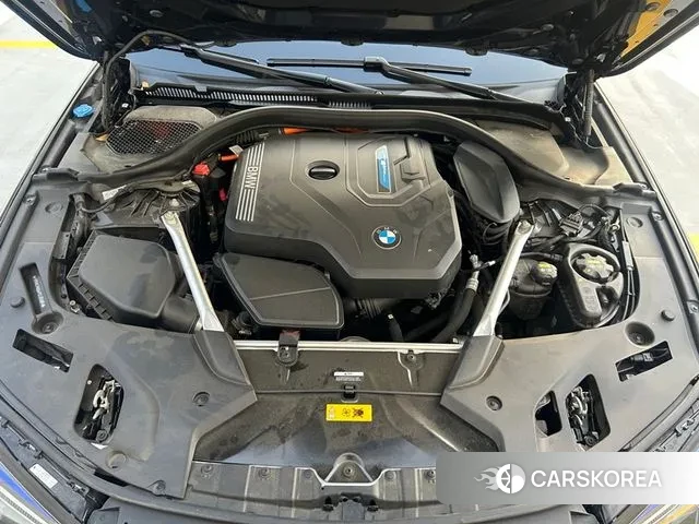 BMW 5 Series (G30) id 3467739 из Кореи 16