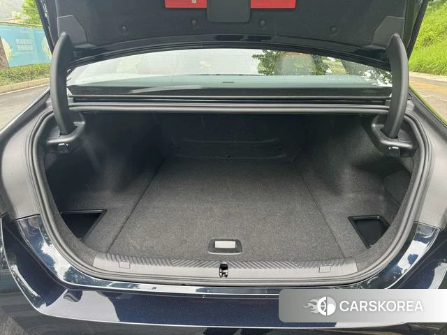 BMW i5 id 4349012 из Китая 15