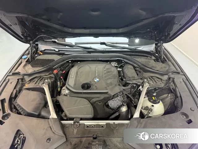 BMW 5 Series (G30) id 3772536 из Кореи 14