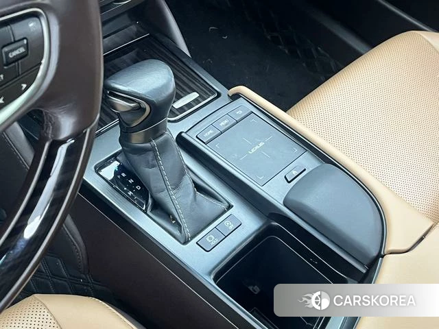 Lexus ES id 4274714 из Китая 24