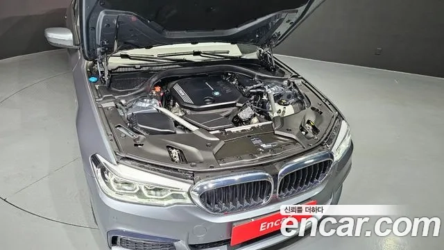 BMW 5 Series (G30) id 2916987 из Кореи 16