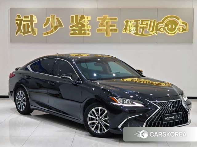 Lexus ES id 4273983 из Китая 8
