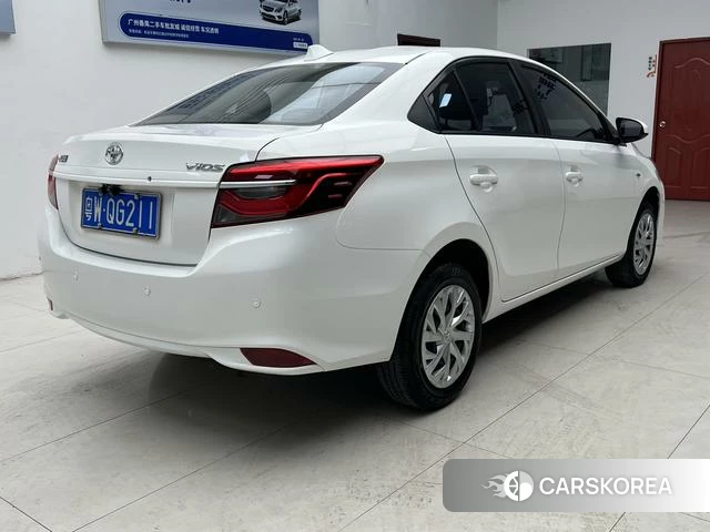 Toyota Vios 2021 Белый из Китая, фото 6