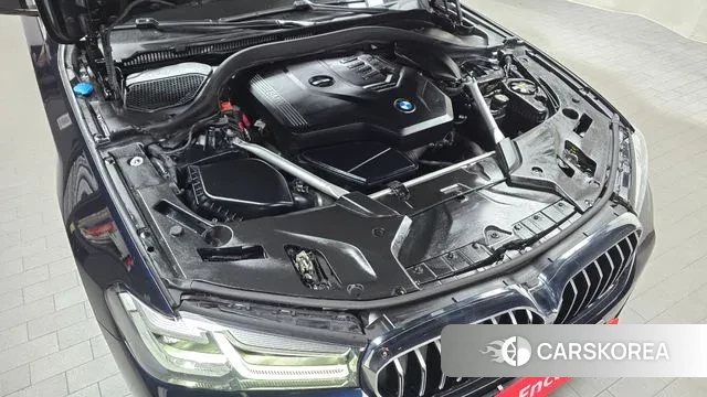 BMW 5 Series (G30) id 3416169 из Кореи 16