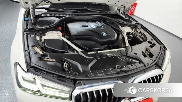 BMW 5 Series (G30) id 3860231 из Кореи 16