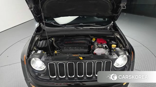 Jeep Renegade id 4605320 из Кореи 28