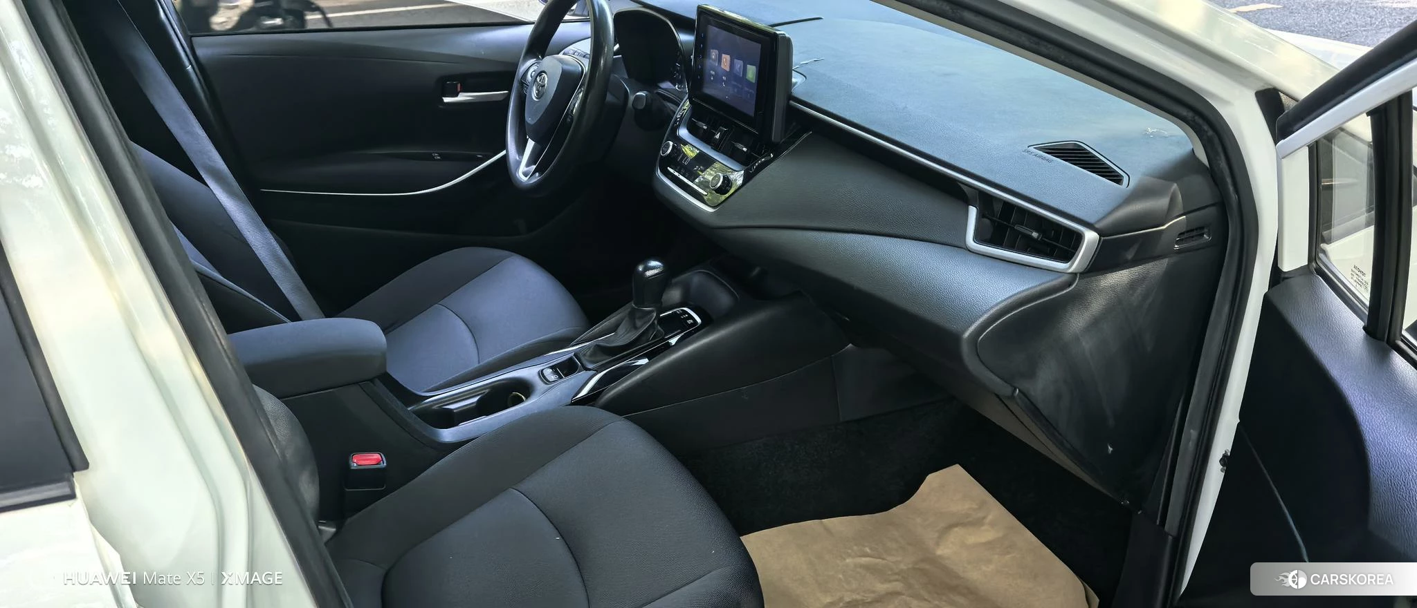 Toyota Corolla 2023 Белый из Китая, фото 6