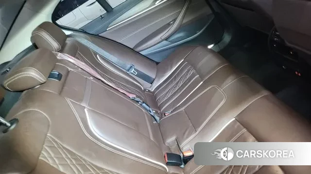 BMW 5 Series (G30) 2021 Белый из Кореи, фото 6