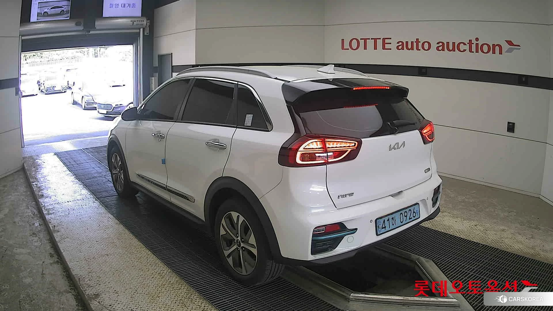 Kia Niro EV id 4289561 из Кореи 32