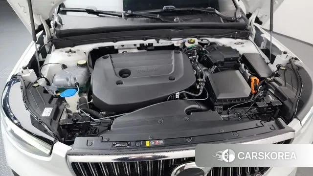 Volvo XC40 id 3415928 из Кореи 16