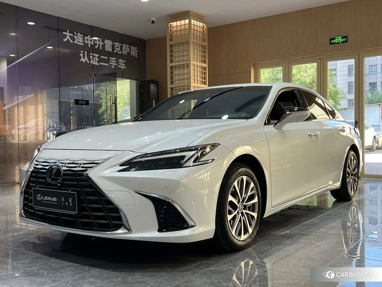 Lexus ES id 4514792 из Китая 12