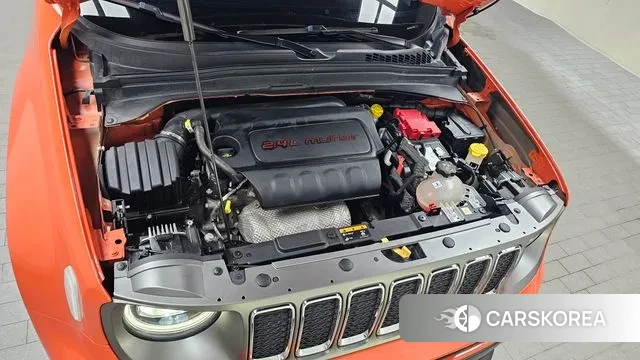 Jeep Renegade id 3197731 из Кореи 16