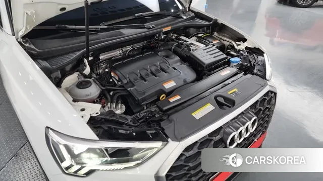 Audi Q3 (F3) id 3778398 из Кореи 16