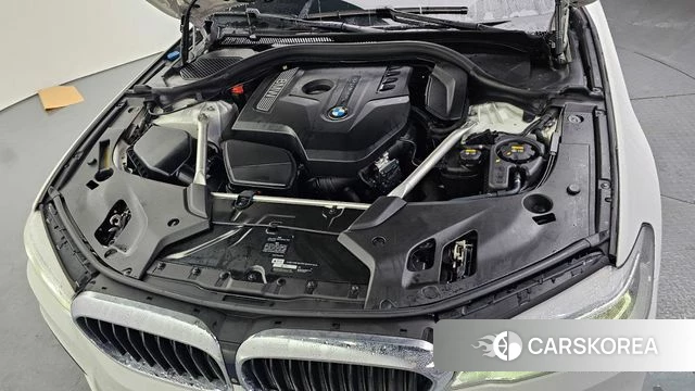 BMW 5 Series (G30) id 3917546 из Кореи 16