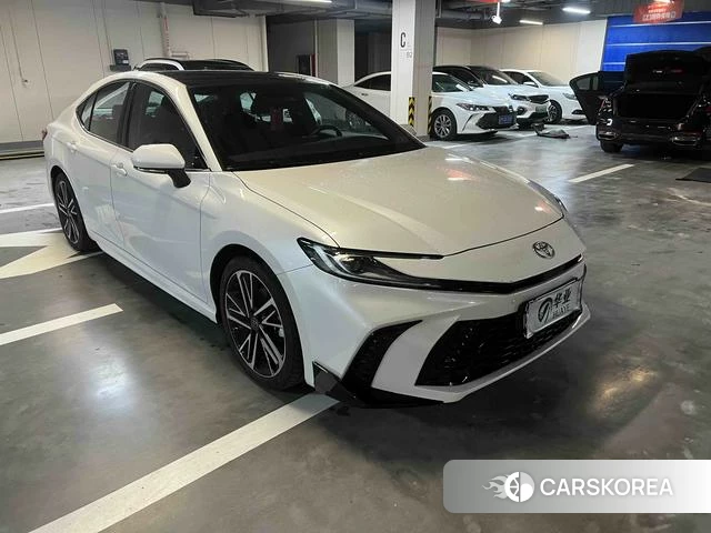 Toyota Camry 2025 Белый из Китая, фото 6