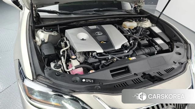 Lexus ES300h 7th generation id 3966305 из Кореи 16